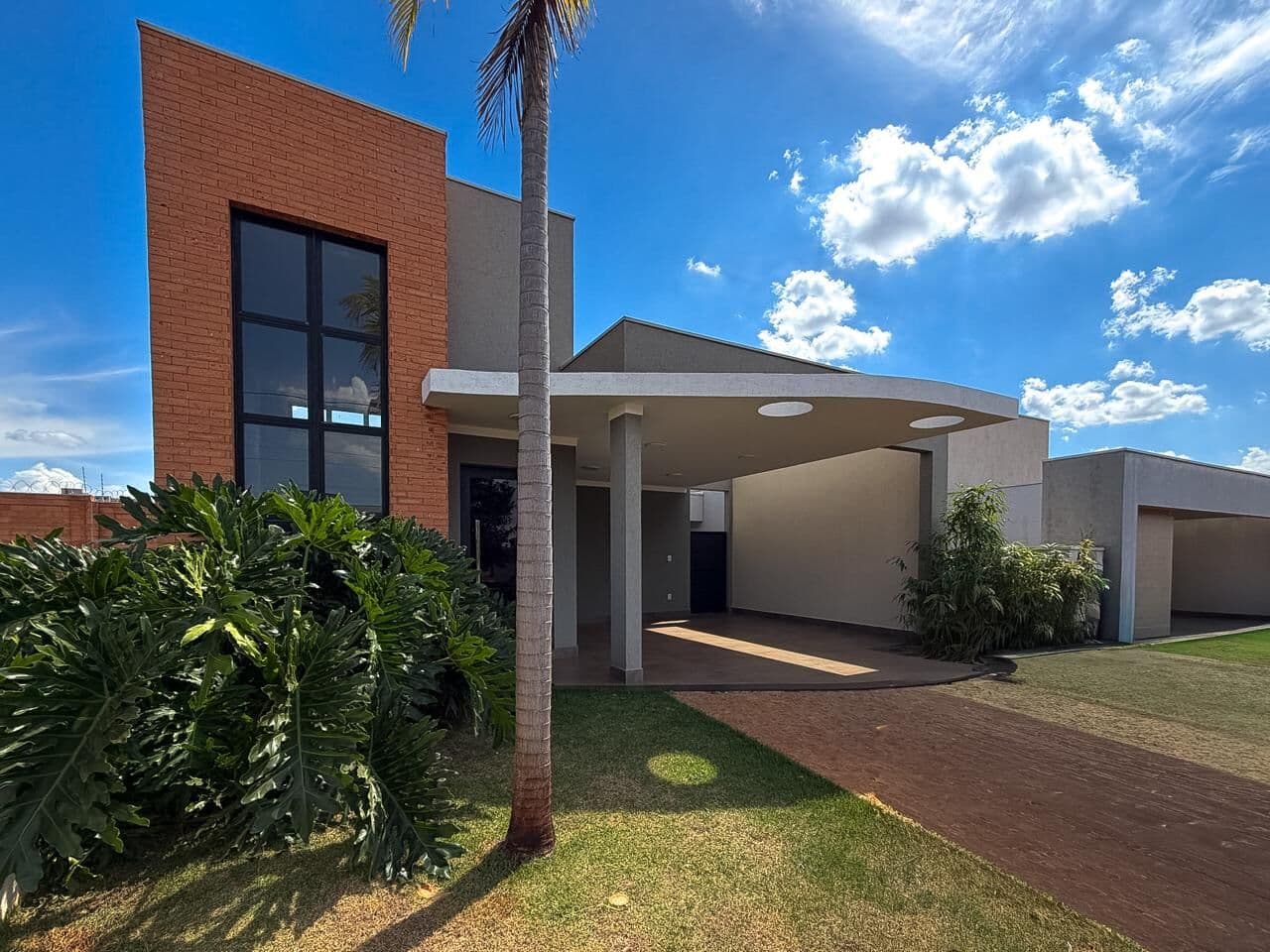 Casa à venda no bairro Jardim Valência em Ribeirão Preto/SP - foto 1