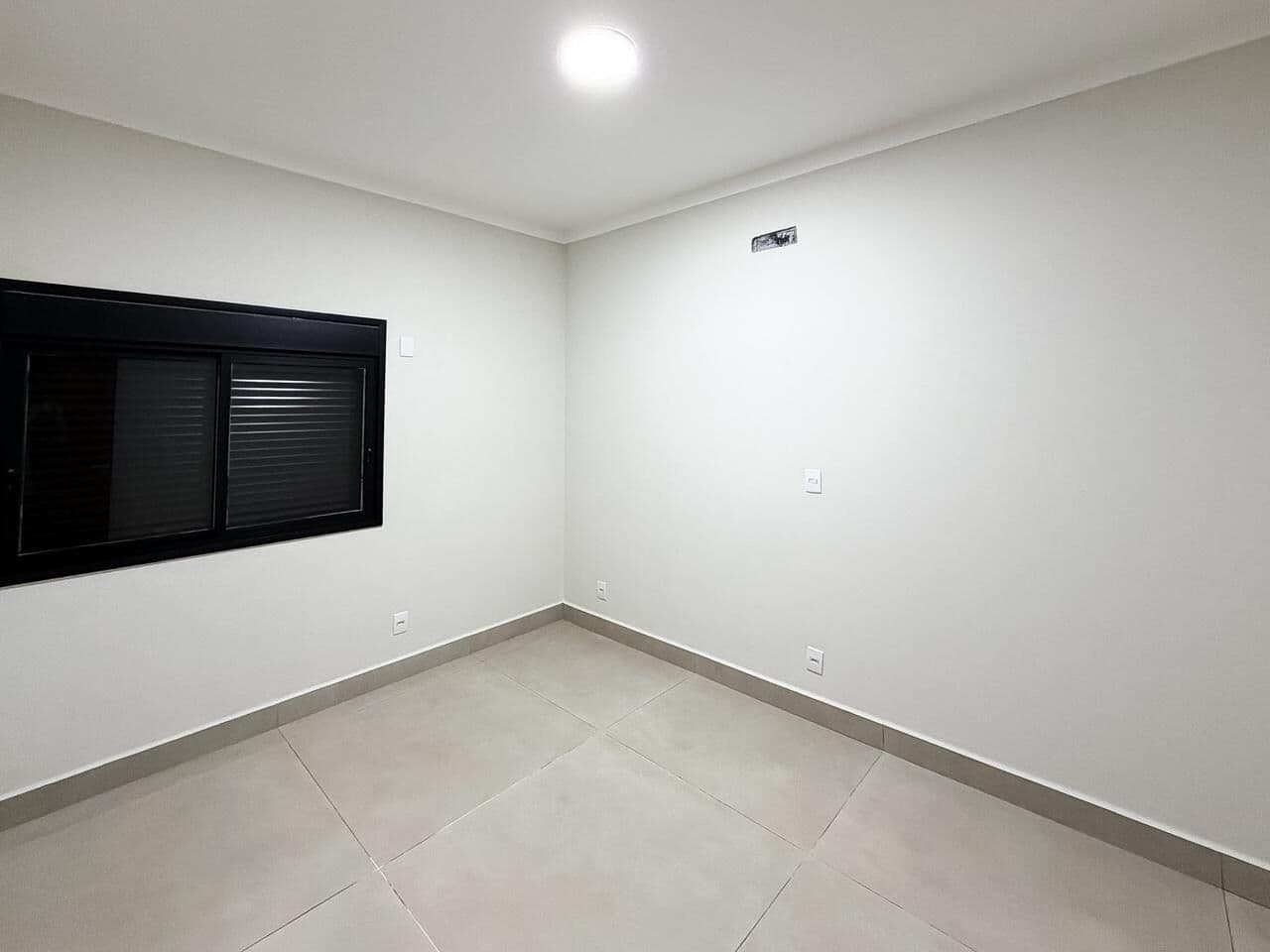Casa à venda no bairro Jardim Valência em Ribeirão Preto/SP - foto 9