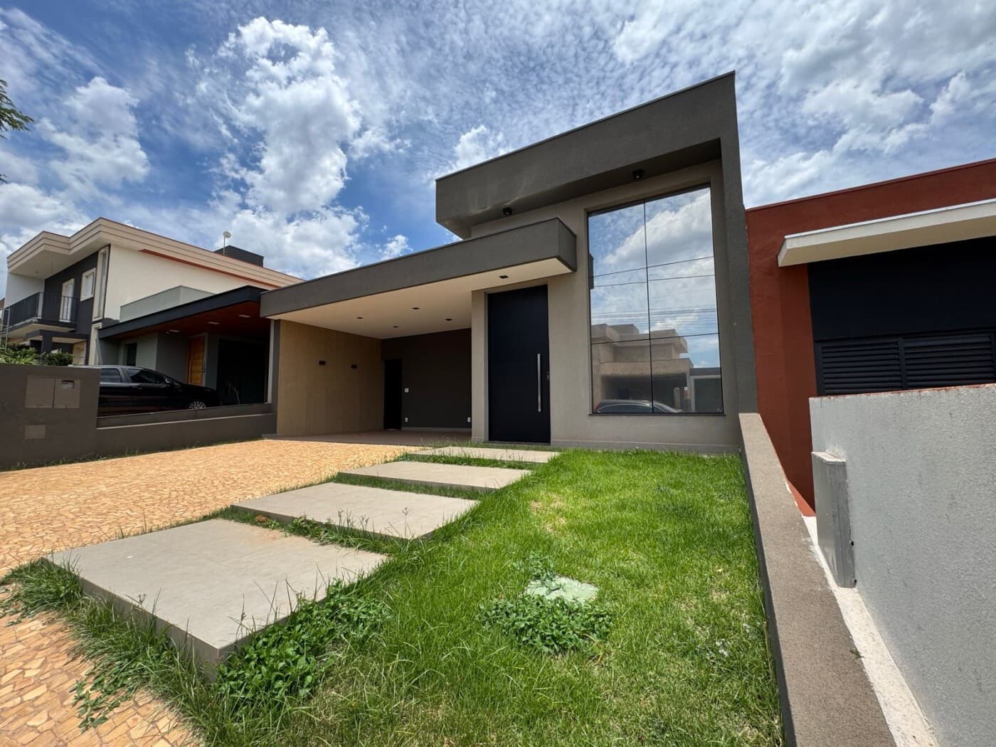 Casa à venda no bairro Jardim Valência em Ribeirão Preto/SP - foto 2